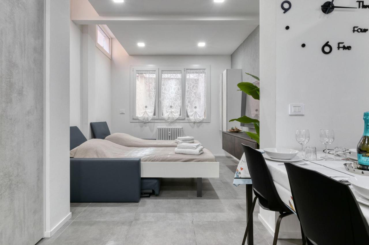 Guest House Ugo Lenzi Μπολόνια Εξωτερικό φωτογραφία