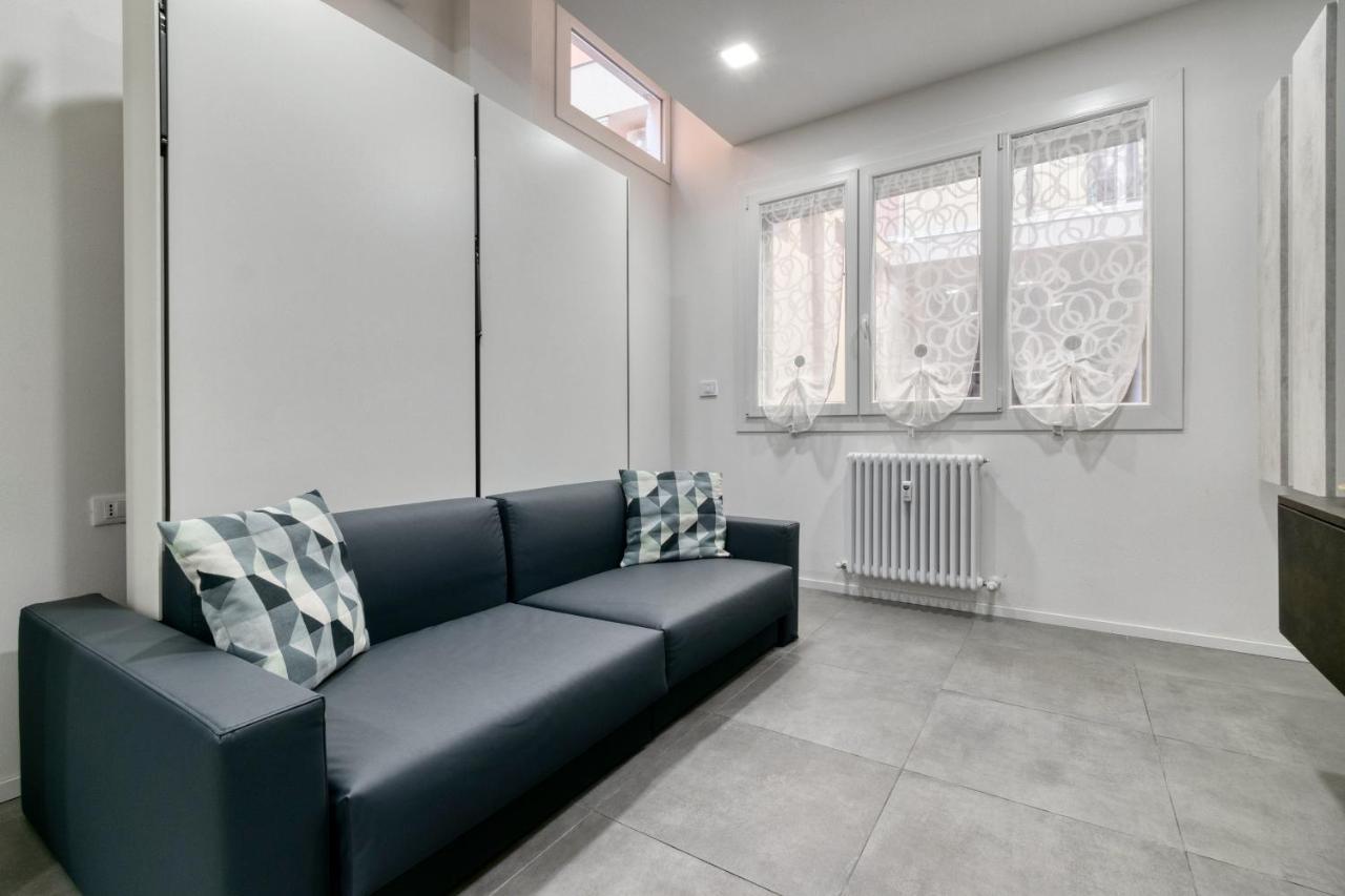 Guest House Ugo Lenzi Μπολόνια Εξωτερικό φωτογραφία